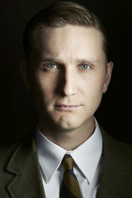 Aaron Staton image