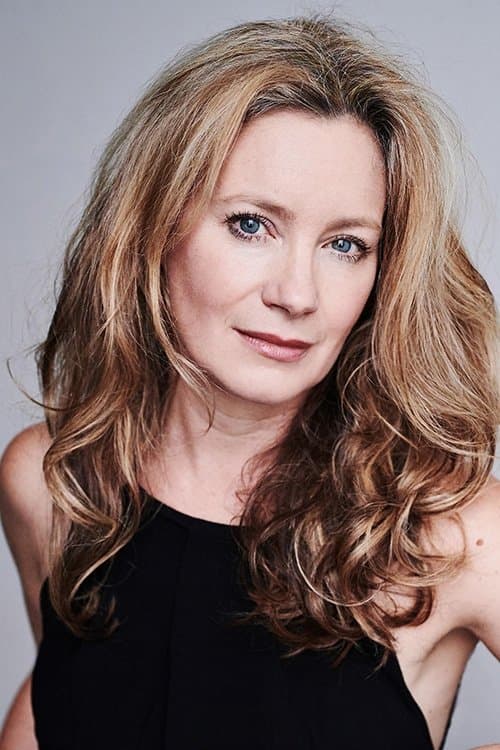 Amanda Douge image