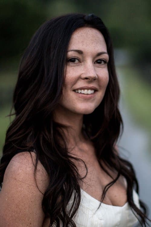 Amanda Shires image