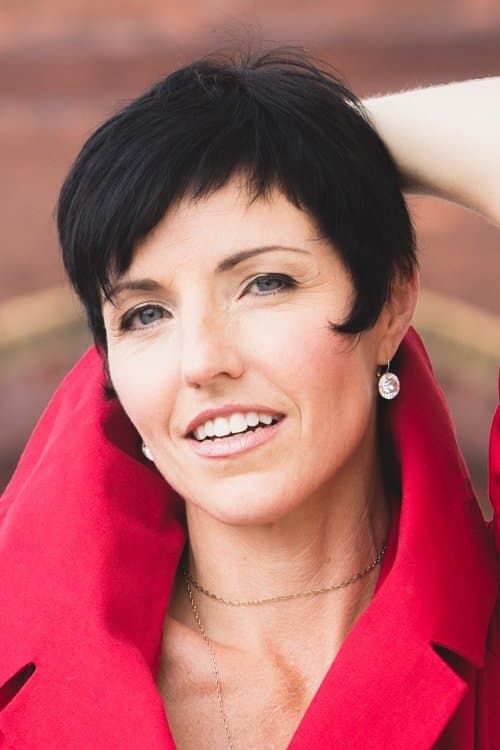 Amy Gordon image