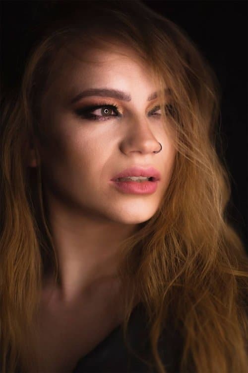 Anna Frost image