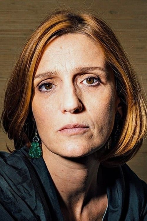 Beatriz Batarda image