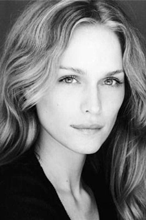 Cassandra Bell image