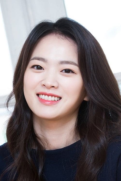 Chun Woo-hee image