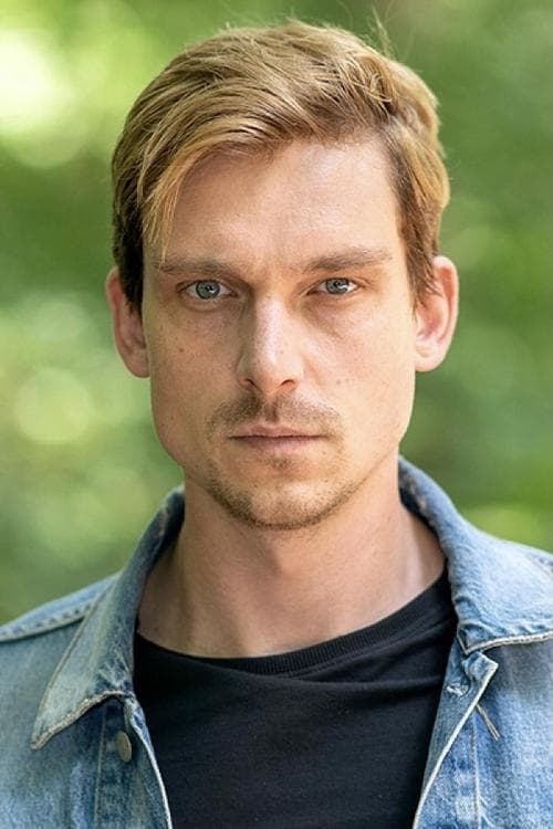 Daniel Sträßer image