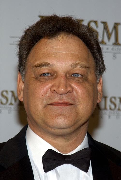 Ed O'Ross image