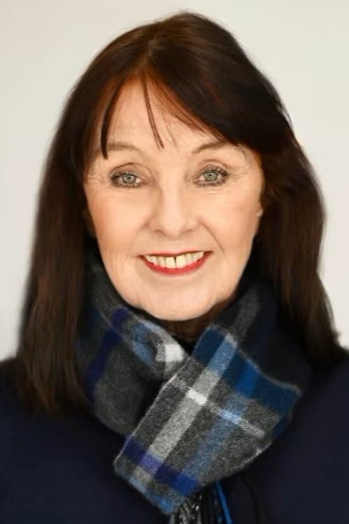 Elli Maclure image