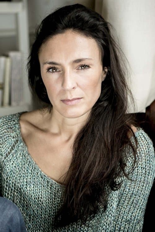 Emmanuelle Moreau image