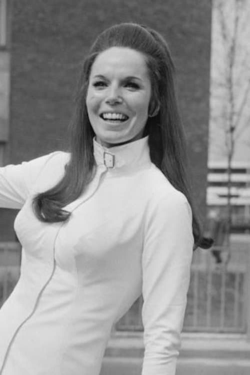 Gina Warwick image