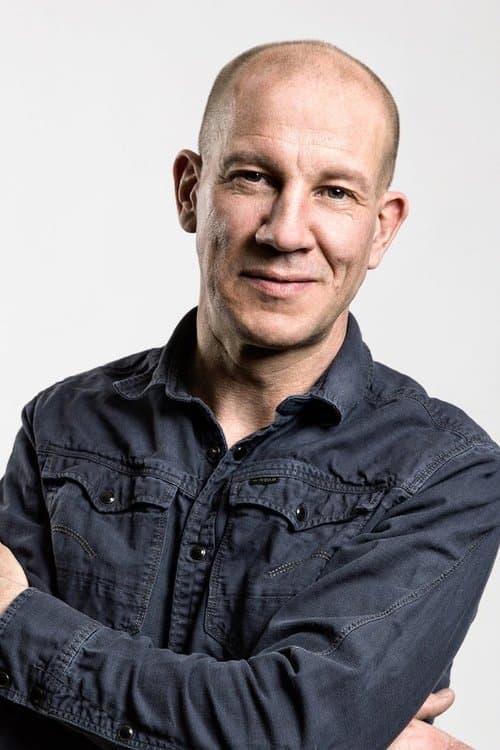 Henrik Elvestad image