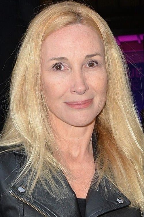Isabelle Doval image