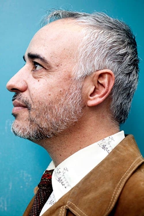 Javier Fuentes-León's Photo