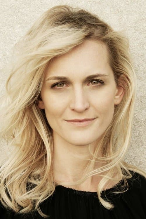 Joanne Tucker image