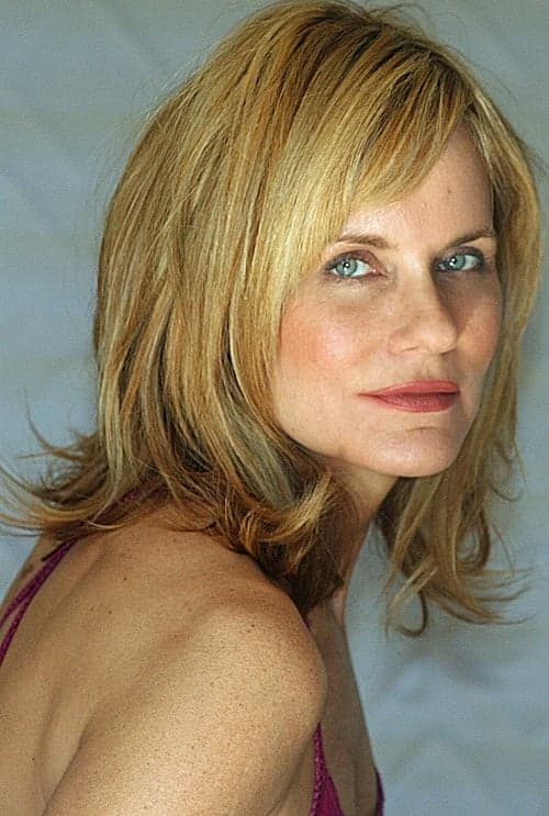 Kelly Ryan image