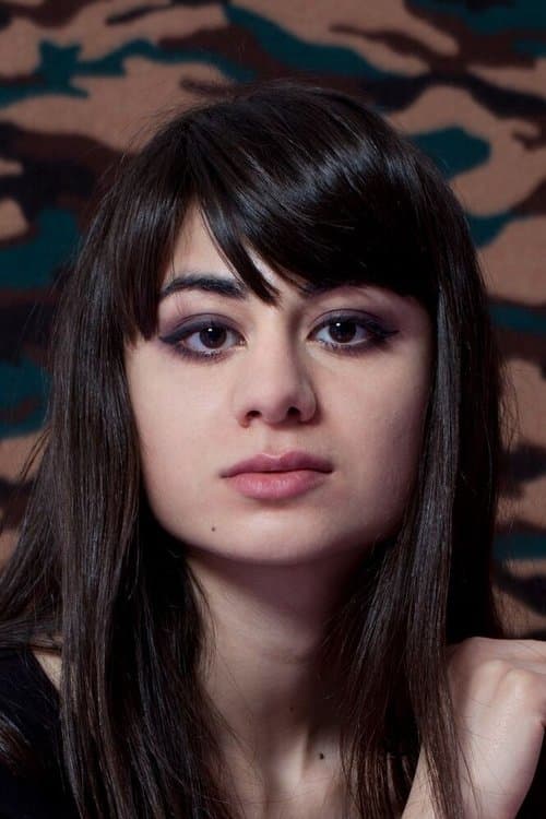 Kurdwin Ayub's Photo