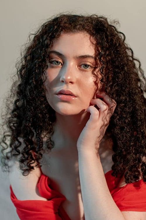 Lilla Crawford image