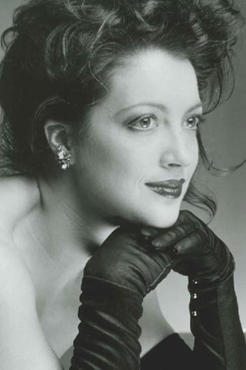 Lisa Suarez image