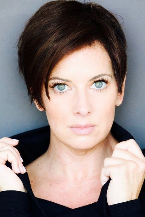 Lizz Carter image