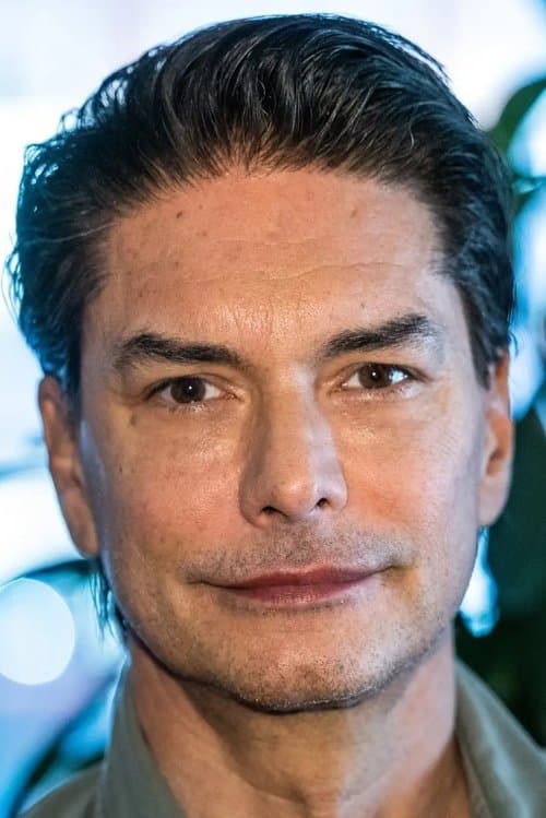 Marcus Schenkenberg image