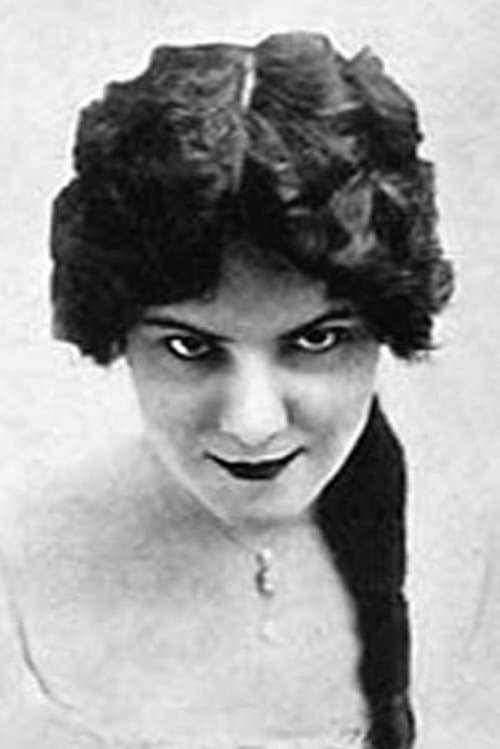 Marie Wells image