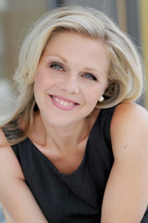 Miah Persson image