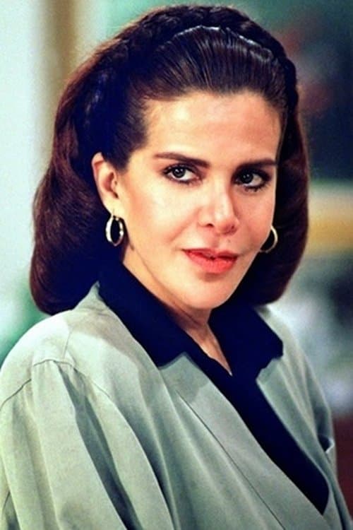 Renata Flores image