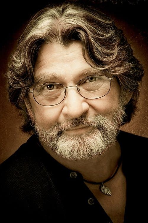 Ronald Víctor García's Photo