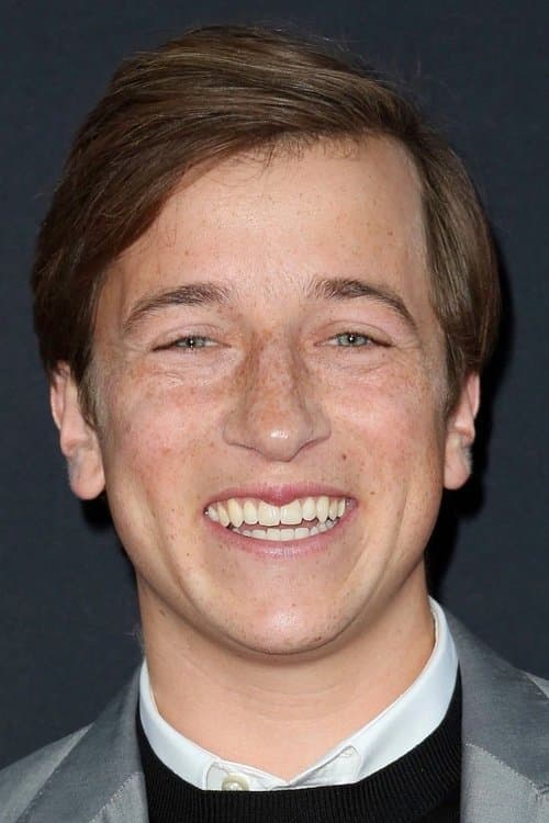 Skyler Gisondo image