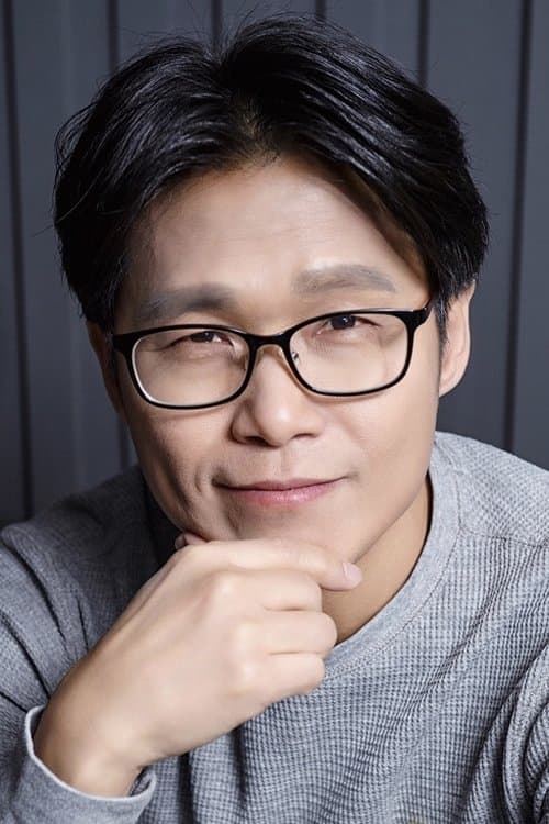 Yi Seung-jun's Photo