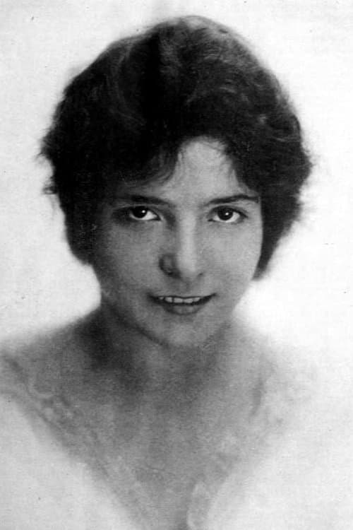 Zena Keefe image