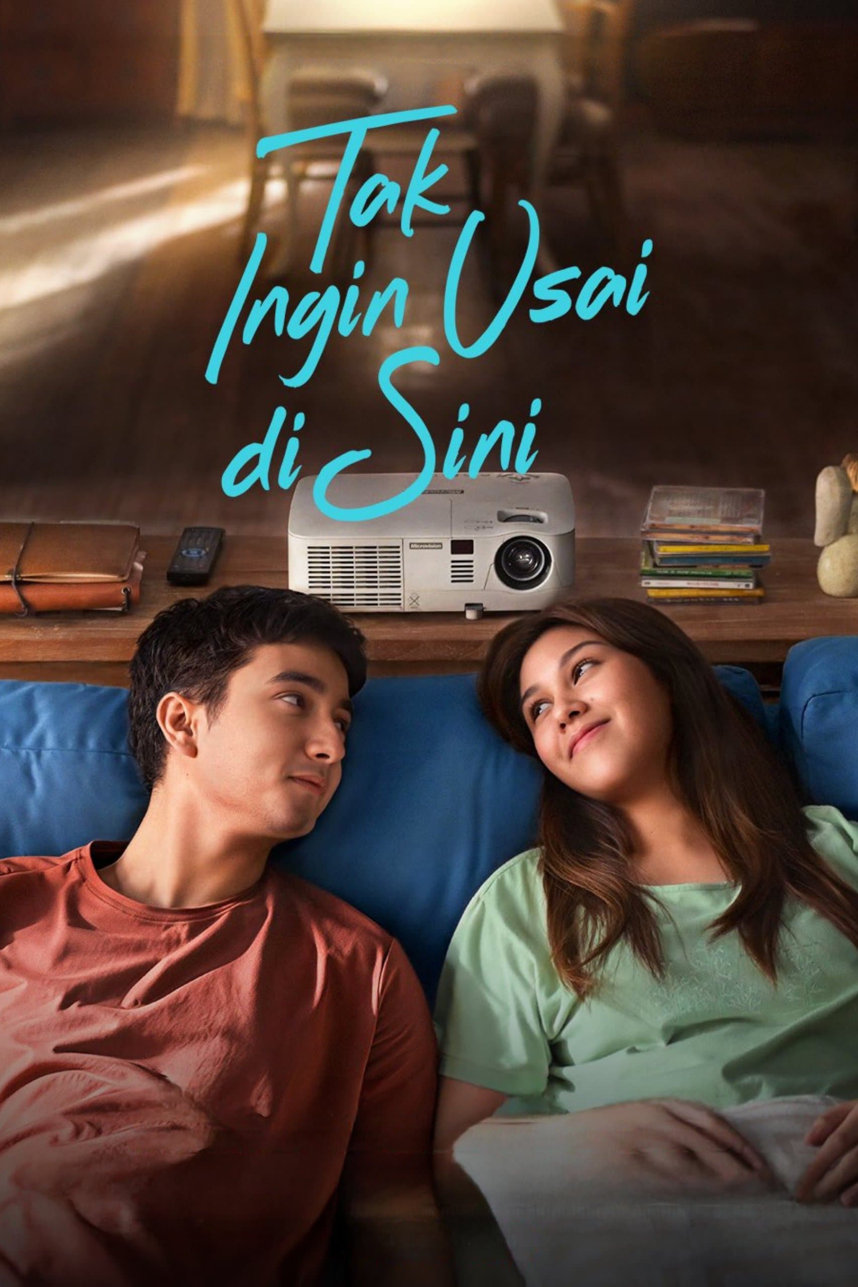 Poster Tak Ingin Usai Disini
