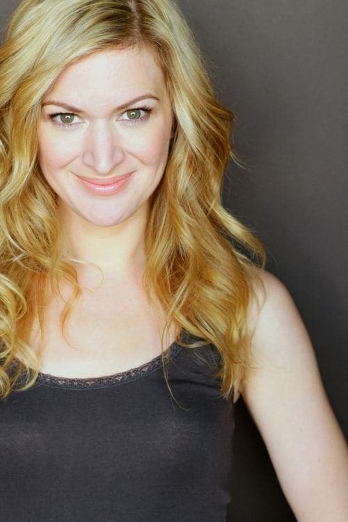 Kelly Hutchinson image