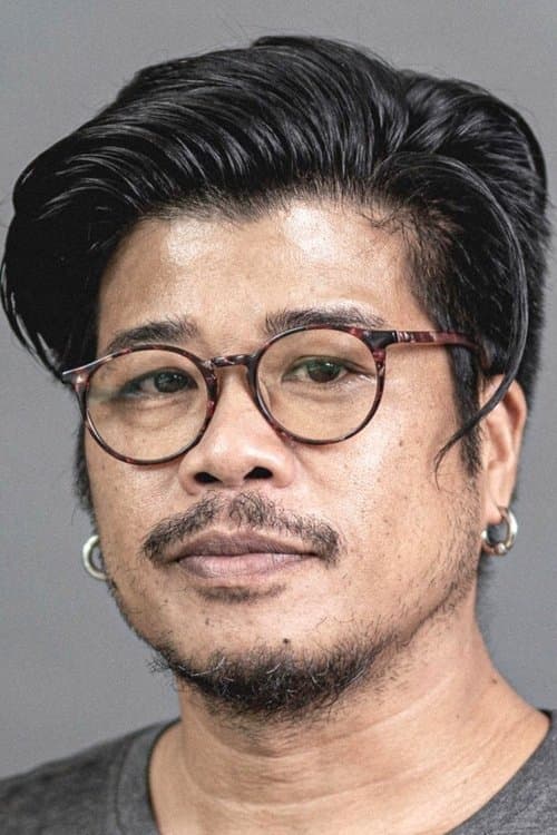 Kongkiat Khomsiri's Photo