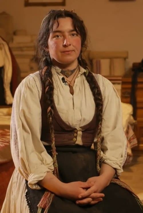 Nóra Oláh image