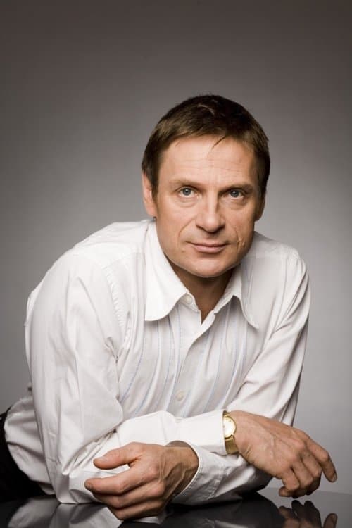 Simon Keenlyside image